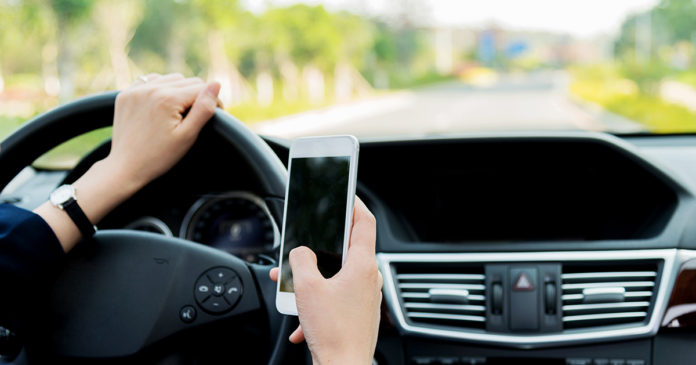 South Carolina drivers could face fines for holding mobile phones