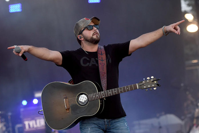 Country music's Tyler Farr to headline 64th Beaufort Water Festival concert