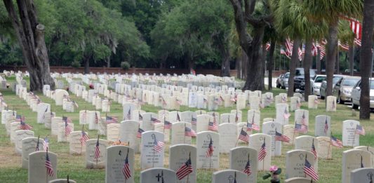 Beaufort National Cemetery seeks Memorial Day flag volunteers Beaufort National Cemetery needs Memorial Day flag volunteers