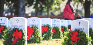 Over 21,000 wreaths placed at Beaufort National Cemetery Over 21,000 wreaths placed at Beaufort National Cemetery