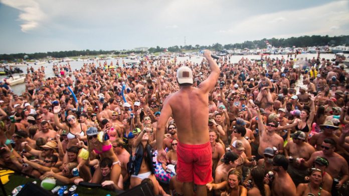 Beaufort Sandbar concert returns to the river for 5th year