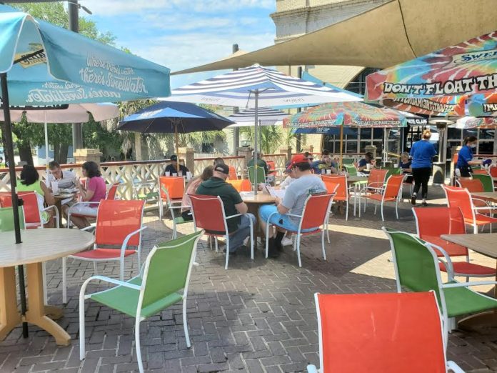Several Beaufort restaurants reopen for outside dining
