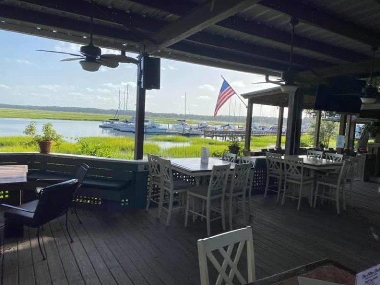 Enjoy the View: Outdoor dining options in Beaufort - Explore Beaufort SC