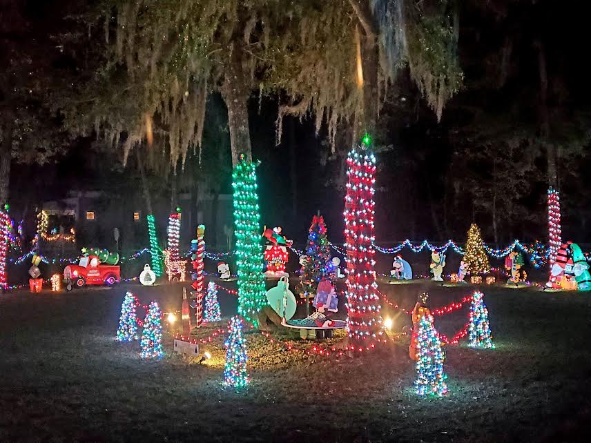 Magical Lady's Island Christmas light display dazzles visitors ...