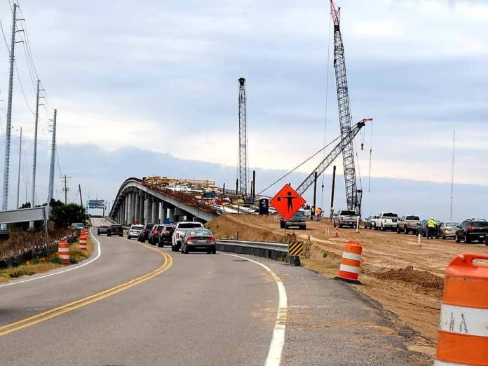 Harbor River bridge construction makes it to the other shore