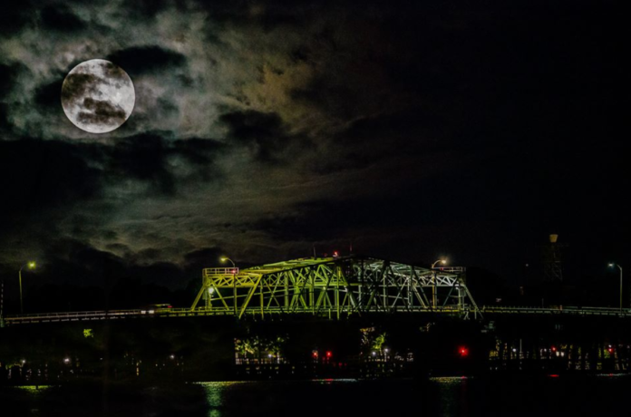 Rare blue supermoon to light up Beaufort sky on Wednesday