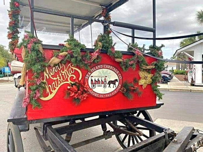 Enjoy a Christmas Carriage ride in Beaufort this holiday season