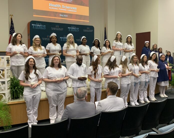 TCL honors 18 new nursing graduates at ceremony