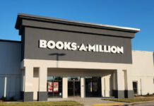 Books-A-Million opens its doors in Beaufort, SC Books-A-Million opens its doors in Beaufort, SC