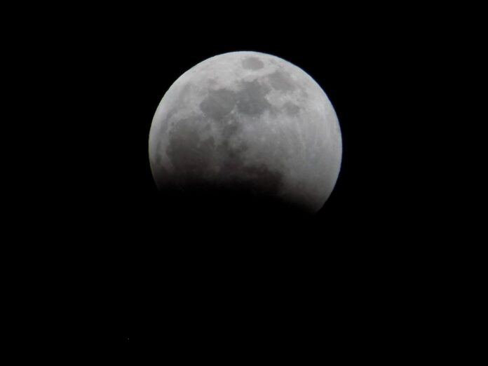 Super Harvest Moon lunar eclipse coming to Beaufort sky this week