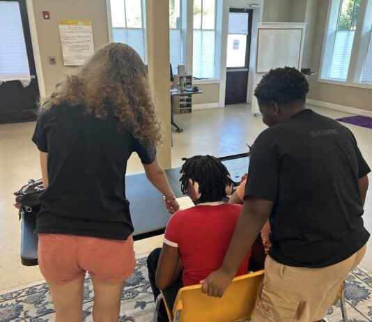 Beaufort Learning Collective opens to assist virtual learning students