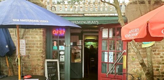 Iconic Hemingway’s Bistro shuts its doors after 32 years Iconic Hemingway's Bistro shuts its doors after 32 years